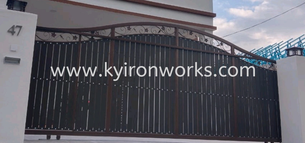 Wrought Iron Aluminium Main Gate (Sliding)