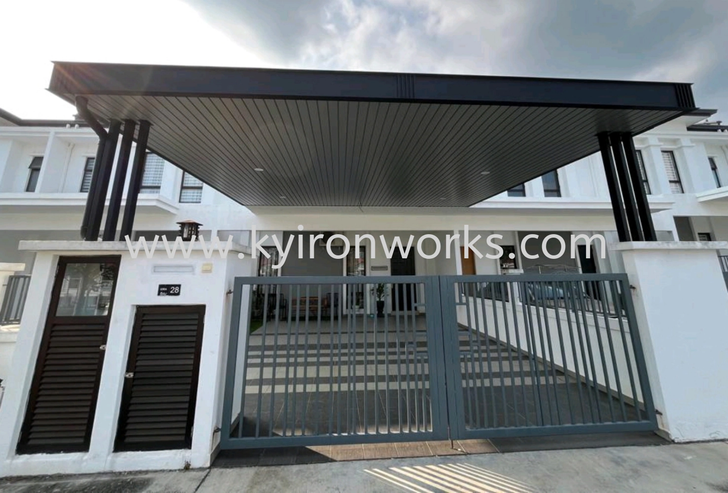 Mild Steel Aluminium Strip Ceiling Awning