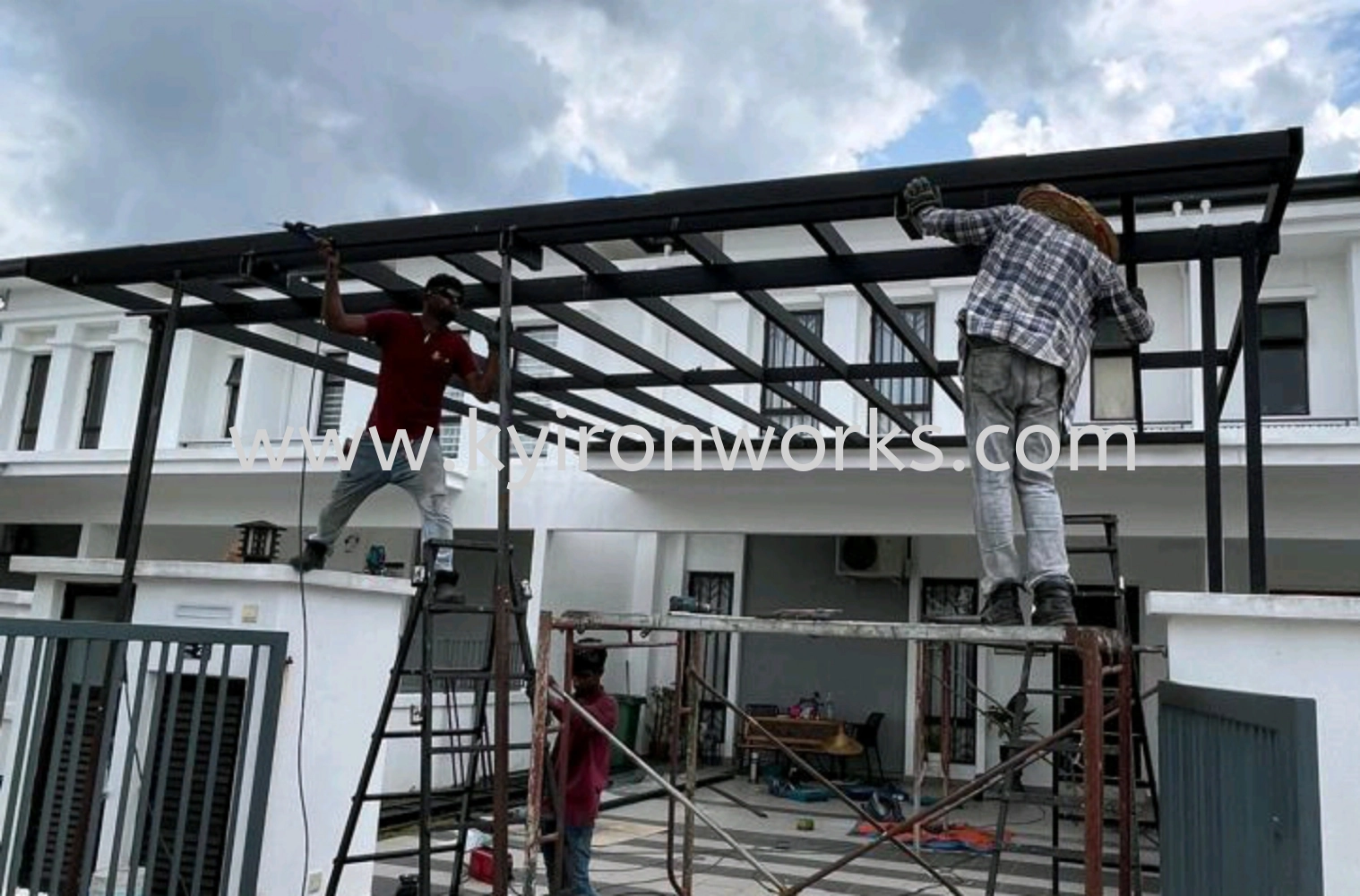 Mild Steel Aluminium Strip Ceiling Awning