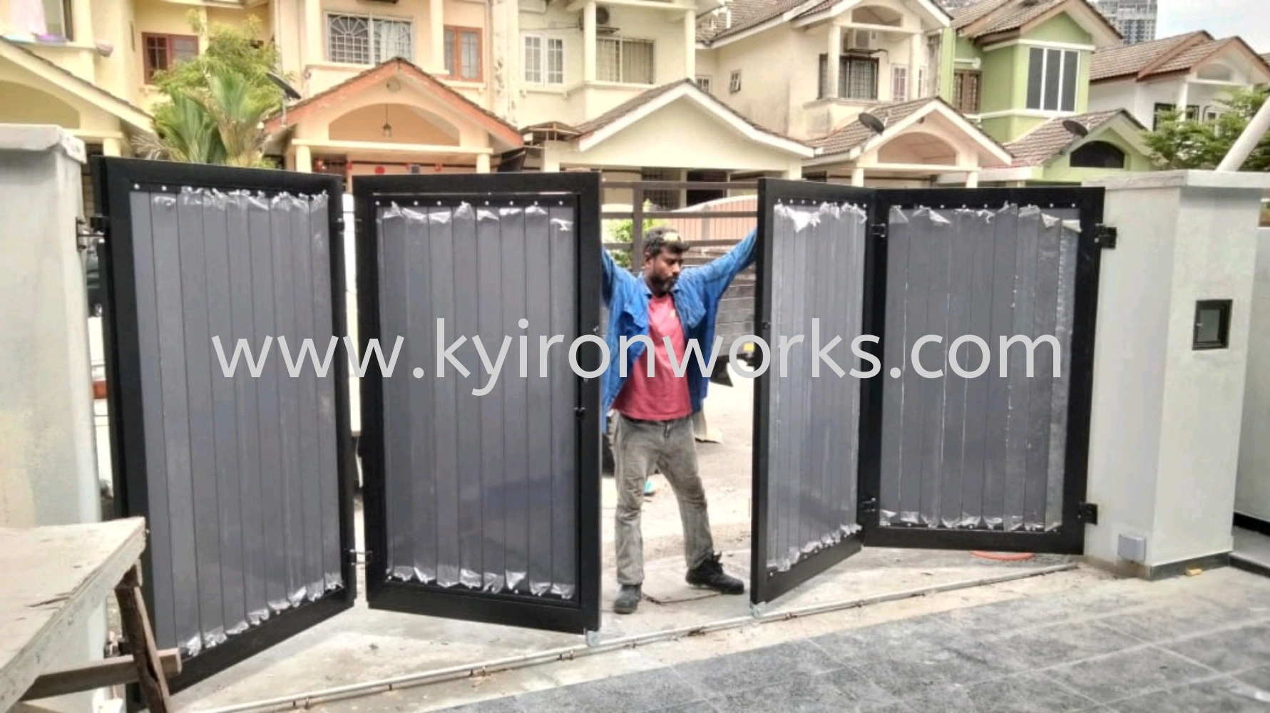 Mild Steel Frame Bundle Aluminium Main Gate(Folding/Swing)