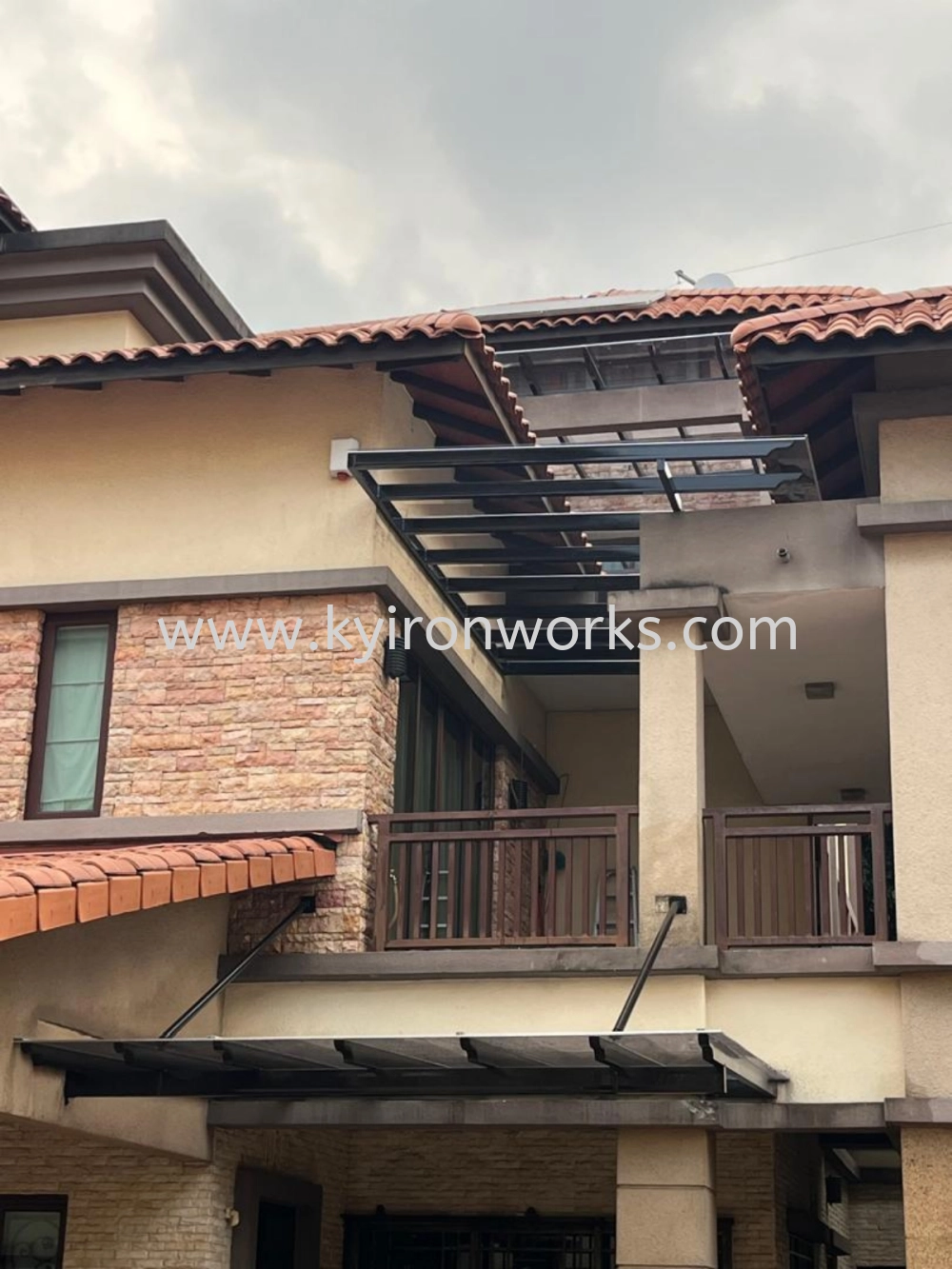  Mild Steel Polycarbonate Clear Colour(3mm-Solid)Pergola Roof Awning -Frame Ms 1 1/2x3(1.6) or Ms 2x4(1.6) Hollow ,Bean Ms 2x5(1.9)Hollow, Pillar Ms 2 inchi Round steel