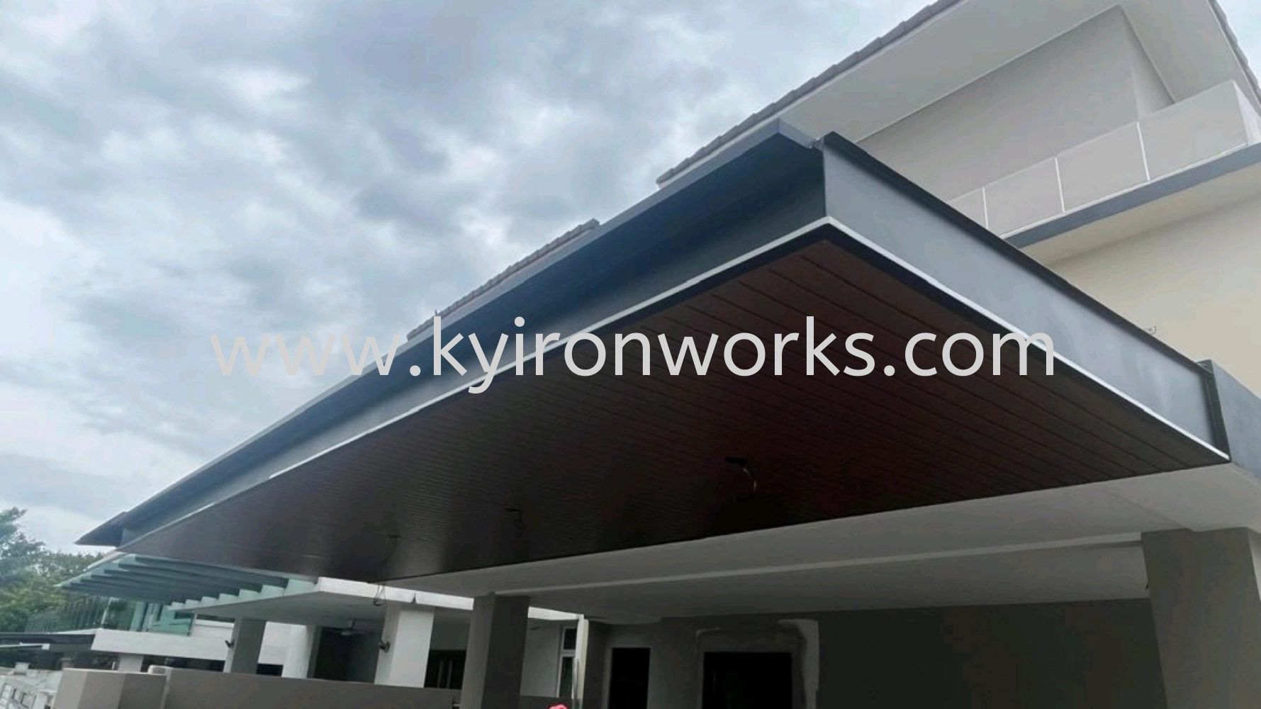 Mild Steel Aluminium Strip Ceiling Awning