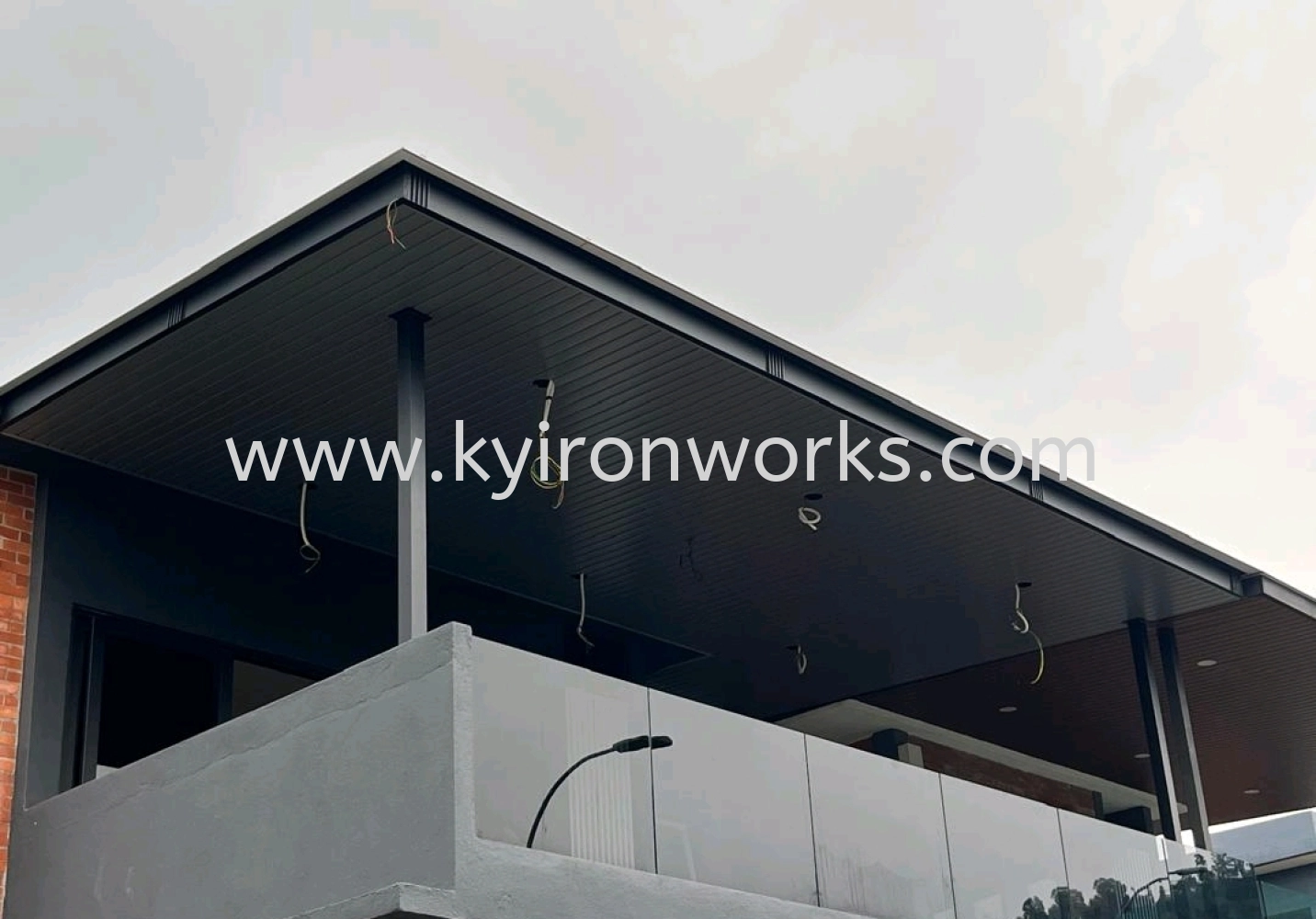 Mild Steel Aluminium Strip Ceiling Awning