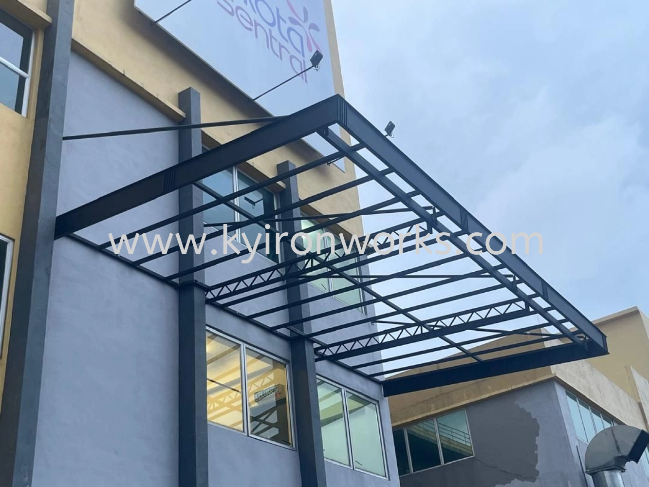 Mild Steel Aluminium Strip Ceiling Awning